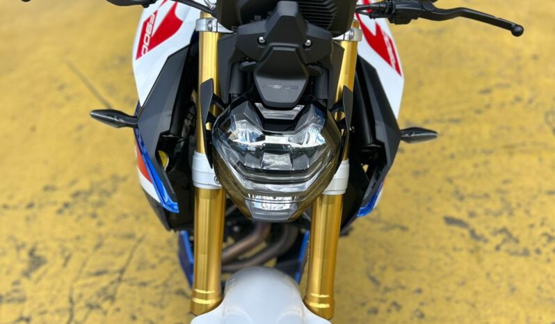 BMW F900 R SPORT 2024 completo