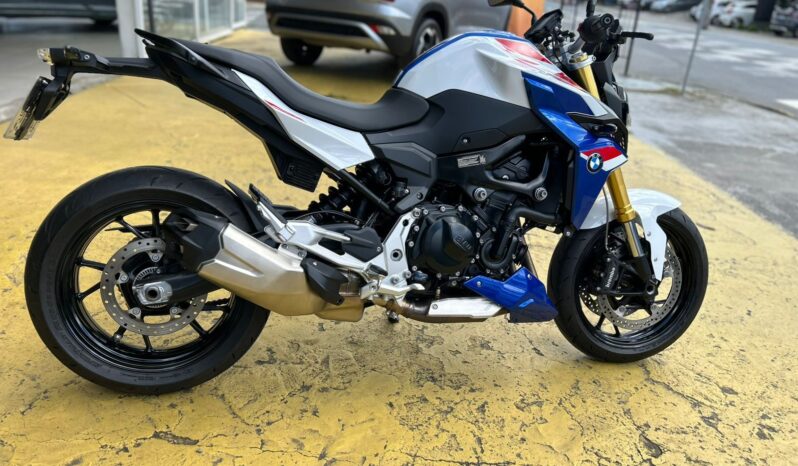 BMW F900 R SPORT 2024 completo