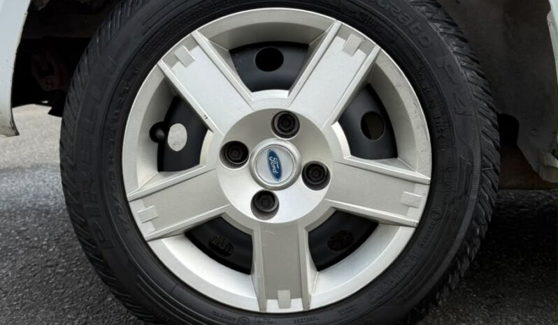 FORD FIESTA 1.6 CLASS 2013 completo