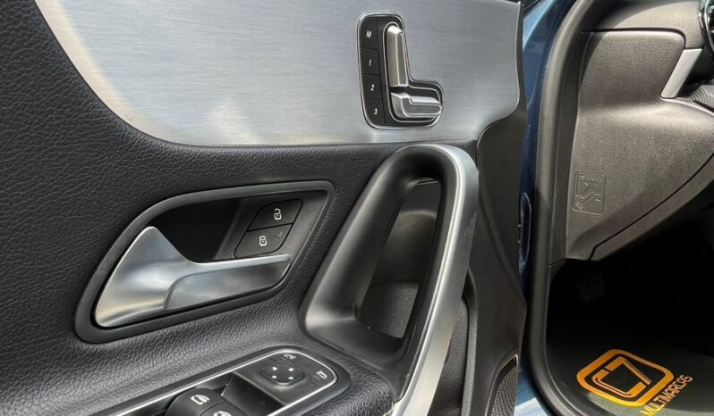 MERCEDES BENZ A200 ADVANCE 2020 completo