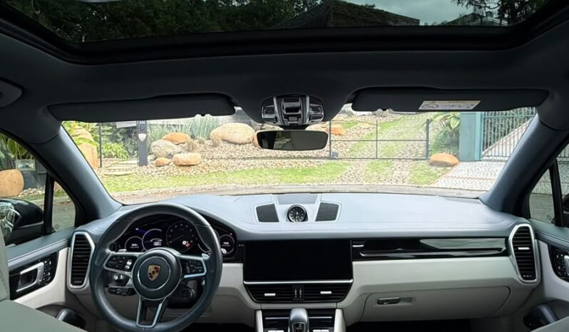 PORSCHE CAYENNE E-HYBRID 3.0 V6 2022 completo