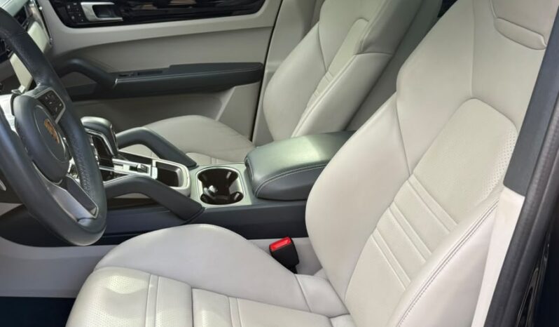 PORSCHE CAYENNE E-HYBRID 3.0 V6 2022 completo