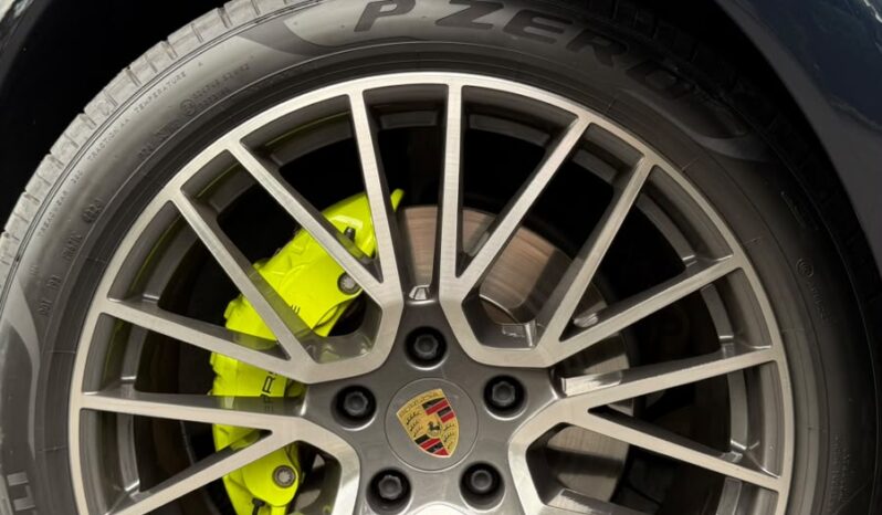 PORSCHE CAYENNE E-HYBRID 3.0 V6 2022 completo